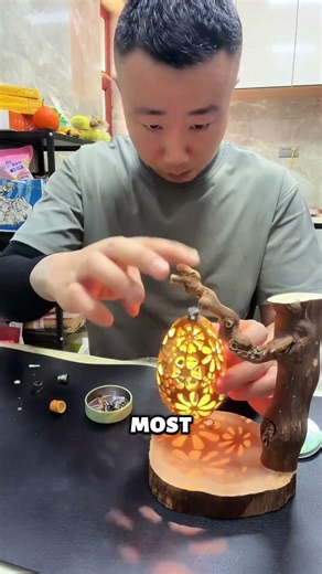 How This Gourd Becomes A Floating Lamp 🤯