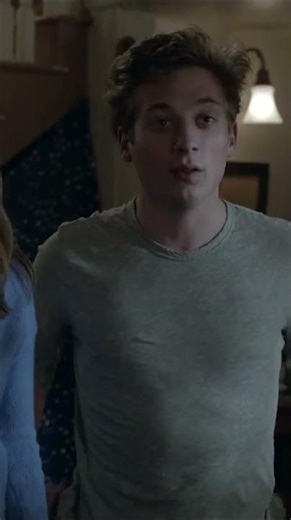 Rich Parents Walk into a Low-Class Home | Shameless