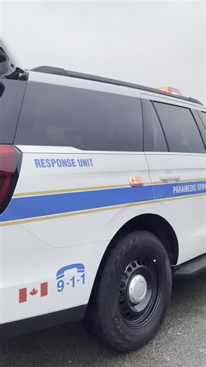 One of our newest units built for Leeds Grenville Paramedic Services, with every detail completed in-house from start to finish. From custom graphics to a purpose-built center console, this vehicle was designed with functionality and efficiency at the forefront. It features an L-shaped drawer system on the right side, equipped with two drawers for organized and rapid access. Every element of this build was carefully planned and executed to ensure the vehicle is fully prepared to support critical