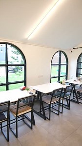 เรากำลังตามหาร้านนั่งชิล ฟังดนตรีสด...