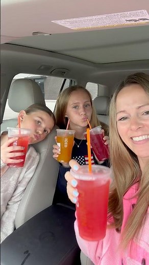 trying the new Dunkin’ Refreshers #shorts 🥤