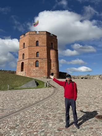 立陶宛🇱🇹首都维尔纽斯市 始建于公元十世纪 是欧洲中世纪建筑机构特殊的典范 在文化和建筑发展上对许多东欧国家有着深远的影响 老城区保留了众多的哥特式 文艺复兴时期巴洛克式和古典的建筑 1994年被联合国🇺🇳列为世界文化遗产#我的旅行日记