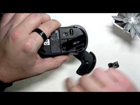Logitech M220 – How to Install Battery
