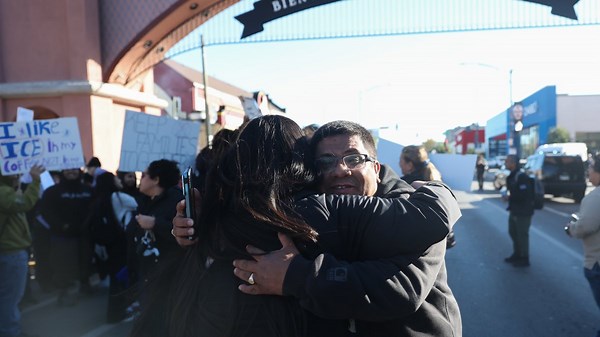 Immigration crackdown inspires uniquely Chicago pushback that's now a model for other cities