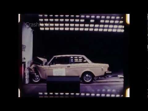 Volvo DL | 1982 | Frontal Crash Test | NHTSA
