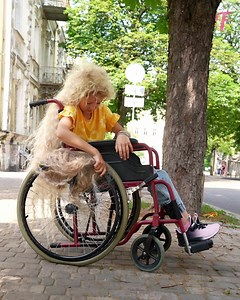 41K views · 557 reactions | Girl is unrecognizable after cutting floor-length hair. | Fabiosa Daily | Facebook