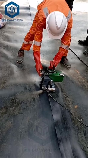 ASTM GM13 Black HDPE Pond Liner Geomembrane #geomembranewelding #geomembraneinstallation