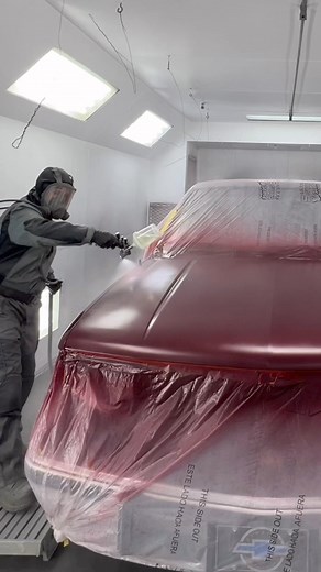 Let your paint fully dry before spraying clear. Go too soon and you risk clear potentially peeling off down the road. Your tech sheets should let you know how long to let your base sit before clear. •#paint #bodyshop #bluecollar #painting #satisfying #autobody #car #truck•@lumaiii Link in BioDiscount Code inlinepaint7 | Inline Paint & Body