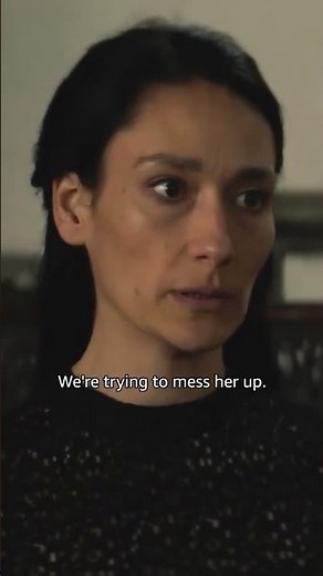 It just keeps falling in this really chic way 😭 #Fleabag #PhoebeWallerBridge #JennyRainsford