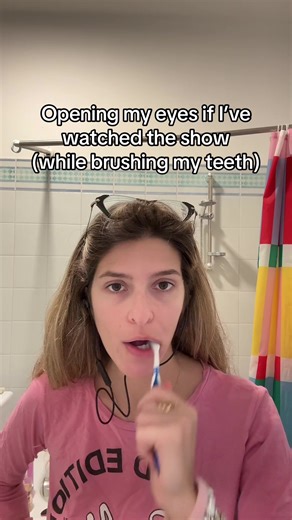 Why do I find so funny speed up toothbrush lol #tvseries #thevampirediaries #teenwolf #gossipgirl #thesummeriturnedpretty