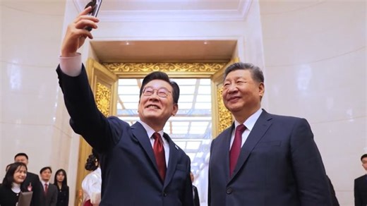 이 대통령, 시진핑과 '샤오미폰 셀카'…"덕분에 인생샷" : 네이트 뉴스