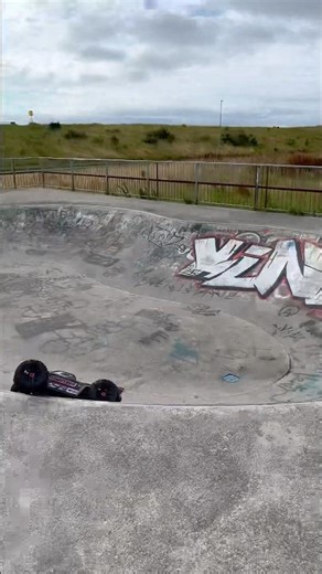 Kraton 8s skate park! #rcoffoad #rccar #rctruck #offroad #rcbuggy #rcvehicle #arrma #8s #kraton8s