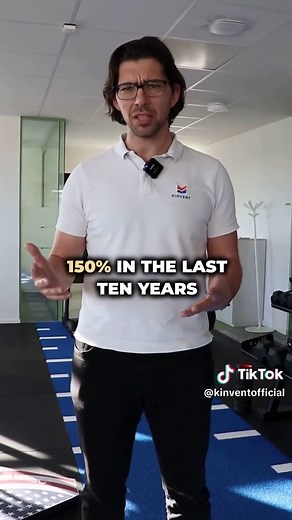 Meet the 3D Deltas—our game-changer for testing change of direction ⚡ These force plates give us a full kinematic analysis, helping us spot force where it matters most. With ACL injuries up 150% in the last decade, testing vertical jump asymmetry isn’t enough. Real conditions demand real testing—like Luke, a rugby center, cutting at full speed 🏉💨 How do you assess change of direction? Let’s talk below! 👇 #kinvent #physiotherapy #biomechanics #measuremoveprogress #bookademo #biofeedback #rugby