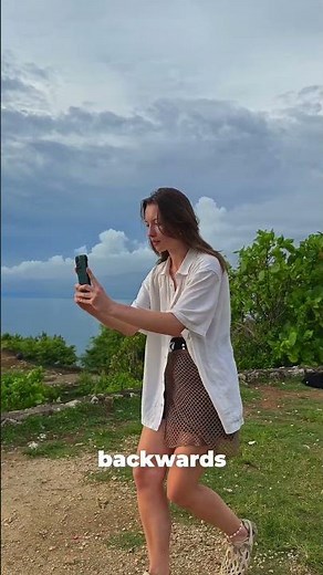 How to Dolly Zoom with No Editing 🎥✨ #iphonevideo #videography #videotips #iphonecamera