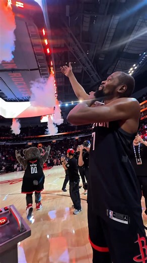 Houston Rockets on Instagram: "New year, new traditions🚨"