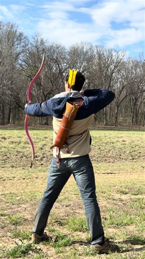 Flu-flu arrow was flu-fluing! #mountedarchery #fluflu