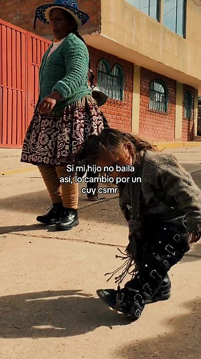 Huaylia Dance: Traditional Chumbivilcas Celebration