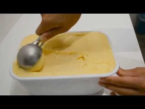 ディッシャーの使い方。業務用の2リットルバルクアイスクリームを盛る