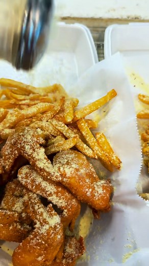 🎣 JJ Fish & Chicken — Where Real Food Meets Real Flavor! 🍗🐟 Dive into our Whiting Fish and Golden, Crispy Whole Wings — perfectly seasoned, crunchy, and full of flavor! 😋 Each meal comes with fries 🍟, bread 🍞, and our signature sauce! 🔥 📍 Come and see us at JJ Fish & Chicken — Open every day from 11 AM to 10 PM, and Sunday 11 AM to 9 PM. ✨ Real Food. Good Food. Golden & Crispy — Only at JJ! ✨#jjfishandchicken | JJ Fish & Chicken Chattanooga