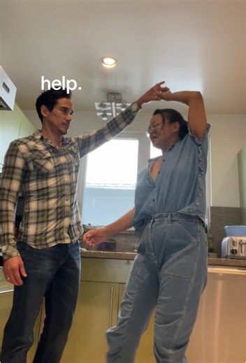 Hilarious Twerk Fail: Seeking Support and Feedback