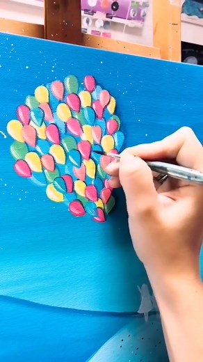 Up, chi sale con me?#simonapistorelloart #raccontostorie #dipingoemozioni #drawlikeme #artchallenge #painting #makingart #brushchallenge