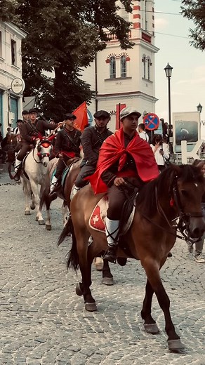 Islands in the Sun on Instagram: "📍Kruševo, Macedonia Every August 2nd, the National day “Ilinden” stirs the spirit of a nation, honouring the 1903 uprising for freedom and the soul of national identity. According to tradition, the Horse Committee rides up the mountain to Kruševo, the highest town in the Balkans, reenacting the arrival of revolutionaries who once journeyed there through the hills to declare a dream of liberty. 🐎🇲🇰 It’s an emotional event and brings history to life for locals
