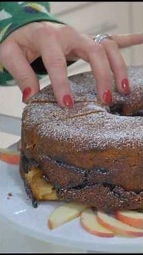 Ema Ljuba’s Jewish Apple Cake | The Best Dessert for Rosh Hashanah & Fall 🍎✨