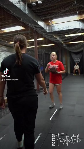 Easy drill to work loose arm whip ! Feel the whip train with us in our online academy | Foster Fastpitch