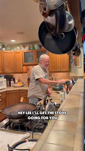 BANGDUN EQUIPMENT on Instagram: "Independently developed microcrystalline panel and circuit solutions. High thermal efficiency, precise temperature control, and stable output quality.#electricinductioncooktop#commercialinductioncooktop #miniinductioncooktop #inductionstove #inductioncookerdistributor #restaurant#kitchenheatingequipment"