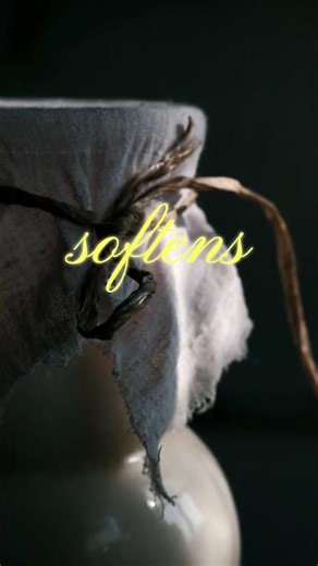 Lid Won’t Budge? Hot Water Base Fix 🫙