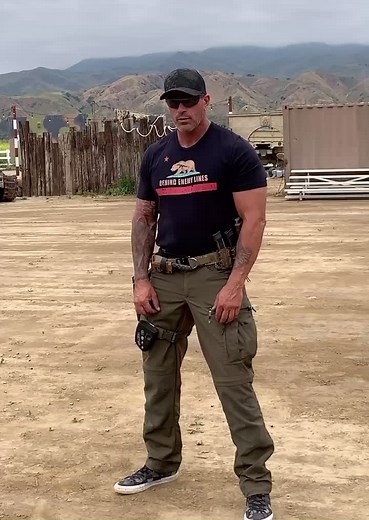 Transition, reload #siblingcheck #workdistractions #TexansHelpingTexans #indoorworkout #range #p320 #reload