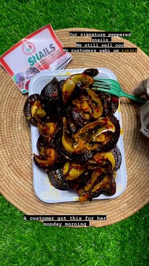 Do you know we make yummy peppered snails that are ready to snack on? Can be enjoyed alone or with any meal of your choice We can also serve your guests with these at any of your occasions You like what you see?? Hit the dm now | Snail & fooditems