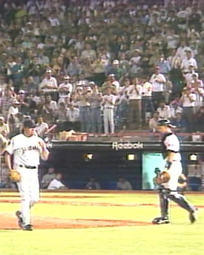 THROWBACK: Fernando Valenzuela started the first-ever regular-season MLB game played outside the US or Canada. He got this ovation & the win in his home country. 🇲🇽 MLB returns to Monterrey on Monday and Tuesday with the Red Sox playing two games against Sultanes de Monterrey of the Mexican League. Tickets: https://atmlb.com/4huOKXb | MLB