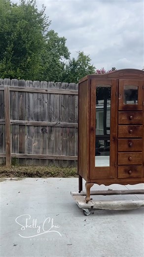 Love or hate this furniture flip? #fliptok #diyproject #upcycledfurniture #furnituremakeover #DIY #beforeandafterfurniture #diyfurnituremakeover