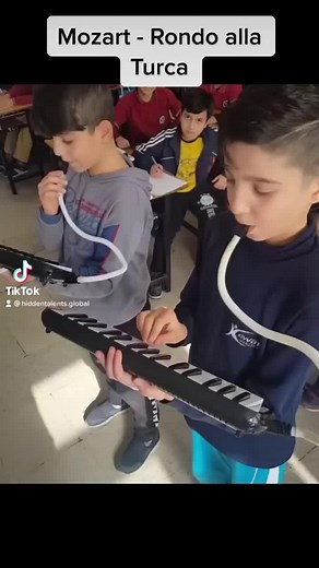 What a talents! Wow #hiddentalents #youngtalents #awesome #stunning #gottalent #kids