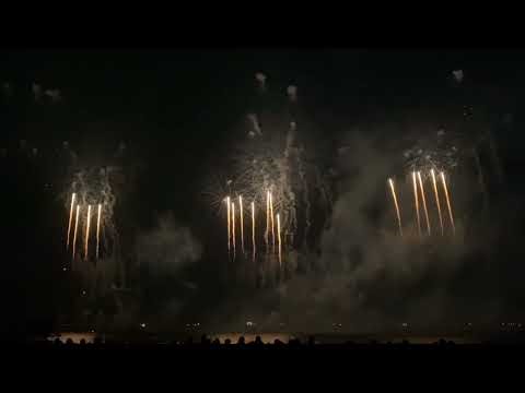 Breathtaking Panoramic Pyromusical: A Masterclass in Synchronized Japanese Fireworks