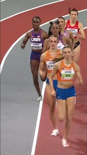 Femke Bol storms to 400m WORLD RECORD 🔥 #athletics #netherlands #worldrecord #fast #running