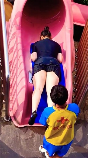 Fun Adventure on the Water Slide 🌊🎢