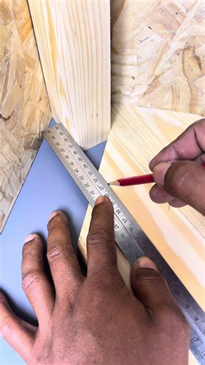 How to measure wood angles #woodworking #carpentry #woodwork #tipsntricks #diy