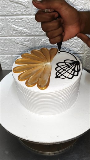 Mango New Look Cake Design #viral​ #cake​ #video​ #video​ #trend​ #explore​ #foryou​ #reels​