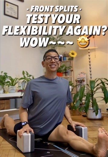 Unlock your front split naturally! 🌟 In this session, we not only stretch but also strengthen your body while activating your brain, so your splits become safer and deeper over time. Flow: 1️⃣ Test your current front split 2️⃣ Eye exercises to facilitate brain flexion 3️⃣ Convergence to support flexion 4️⃣ Test again for noticeable improvement! Strength Flexibility Exercises: -Pigeon Pose Knee Lifts (30x) -Low Lunge Knee Lifts (30x) -Half Splits with a Towel (30x) -Lizard Pose Thoracic Rotation