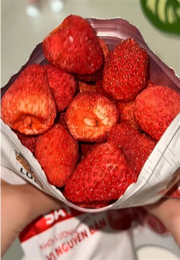 Dâu tây sấy giòn Thăng Hóa – Cách làm & ưu điểm