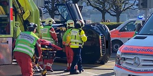 Eine Person stirbt bei Autounfall am Bellevue ZH | Nau.ch