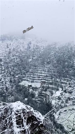 مارتونگ شانگلہ #viralvideos #viraltiktok #tranding #snowfall #song