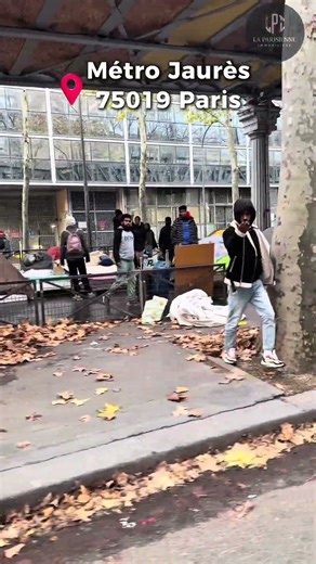 POV: You have to sell an apartment with a view of… real Parisian life