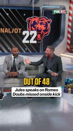 Jules gives advice on how to PROPERLY field an onside kick 🤣😳 #NFL #Football #Bears #Packers