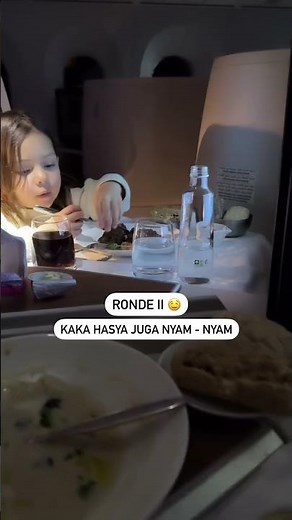 Ronde ke dua Kaka Hasya juga nyam-nyam