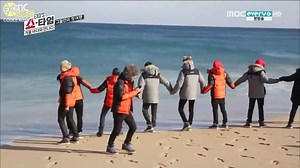 42K views · 5.4K reactions | EXO ผ่านอะไรมาเยอะมาก พวกเค้ามีความรู้สึก ถ้าคุณไม่รักเค้า ได้โปรดอย่าทำร้ายพวกเค้า เพราะเค้าไม่เคยทำร้ายคุณ  PROMISE Artist: EXO Album: EXODUS Cr.Syazana Hazuki Ad.Jaae | EXO Thailand-We are One | Facebook