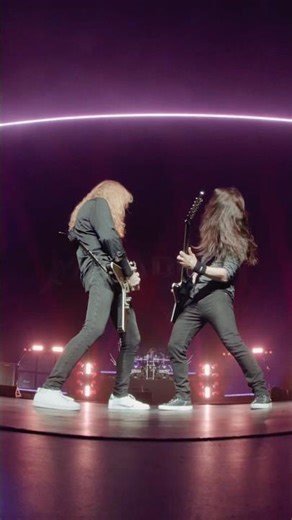 Favorite Megadeth show moment? We've got a couple...📸: @C‪@CameronNunez‬