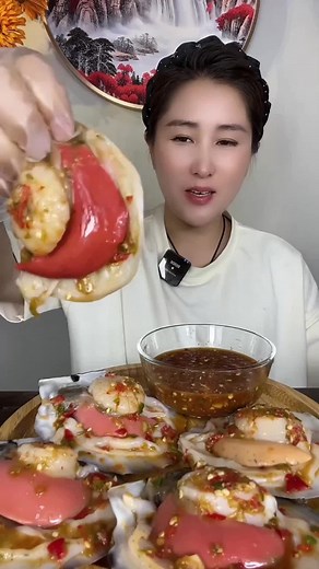 Raw choke scallops are delicious. Do you like them #mukbang#eat#food#delicous#eating